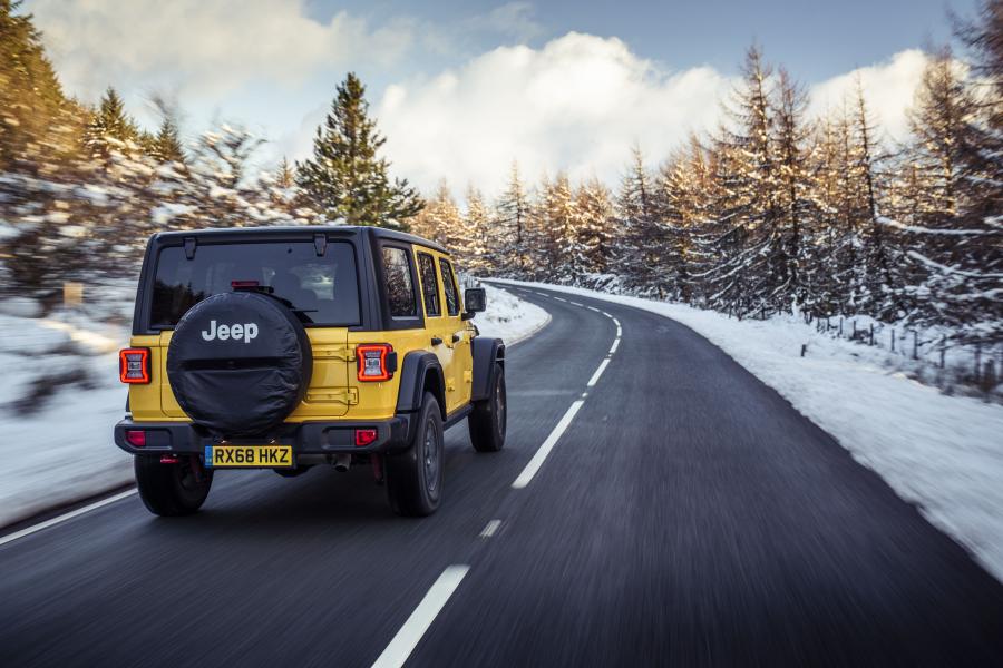  Jeep Wrangler Unlimited Rubicon (JL) 2019 года  (UK) (фото 10 из 23)